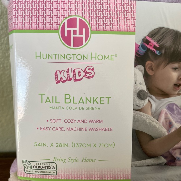 NWT Huntington Home Kids Tail Blanket. Unicorn Print 54”X 28”. 100% Poly… - Picture 2 of 6
